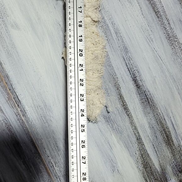 Victorian Mummy Hand Flower Wreath - Picture 8 of 16